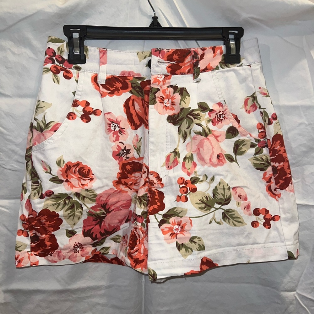 Floral high rise shorts